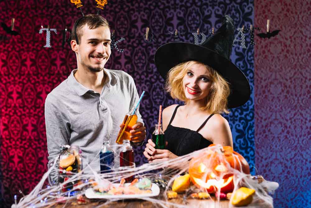 halloween photoshoot ideas for couples halloween-photoshoot-ideas-for-couples